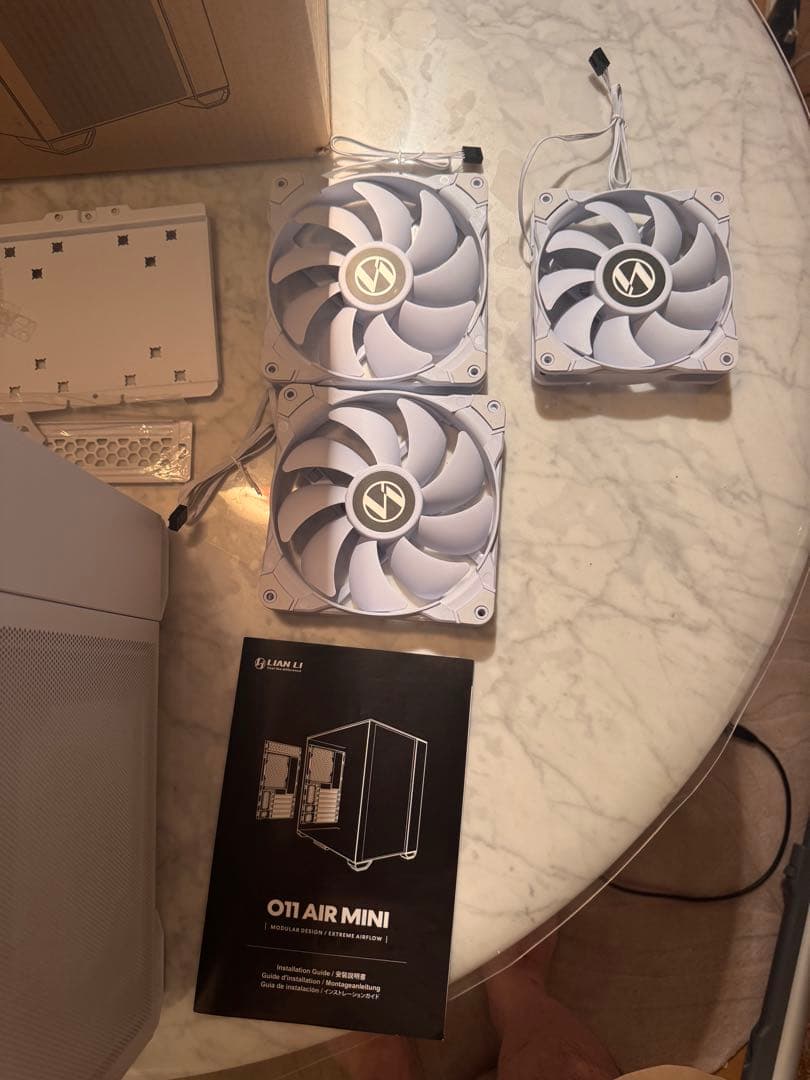 Lian-Li O11 AIR MINI WHITE〈PCケース〉