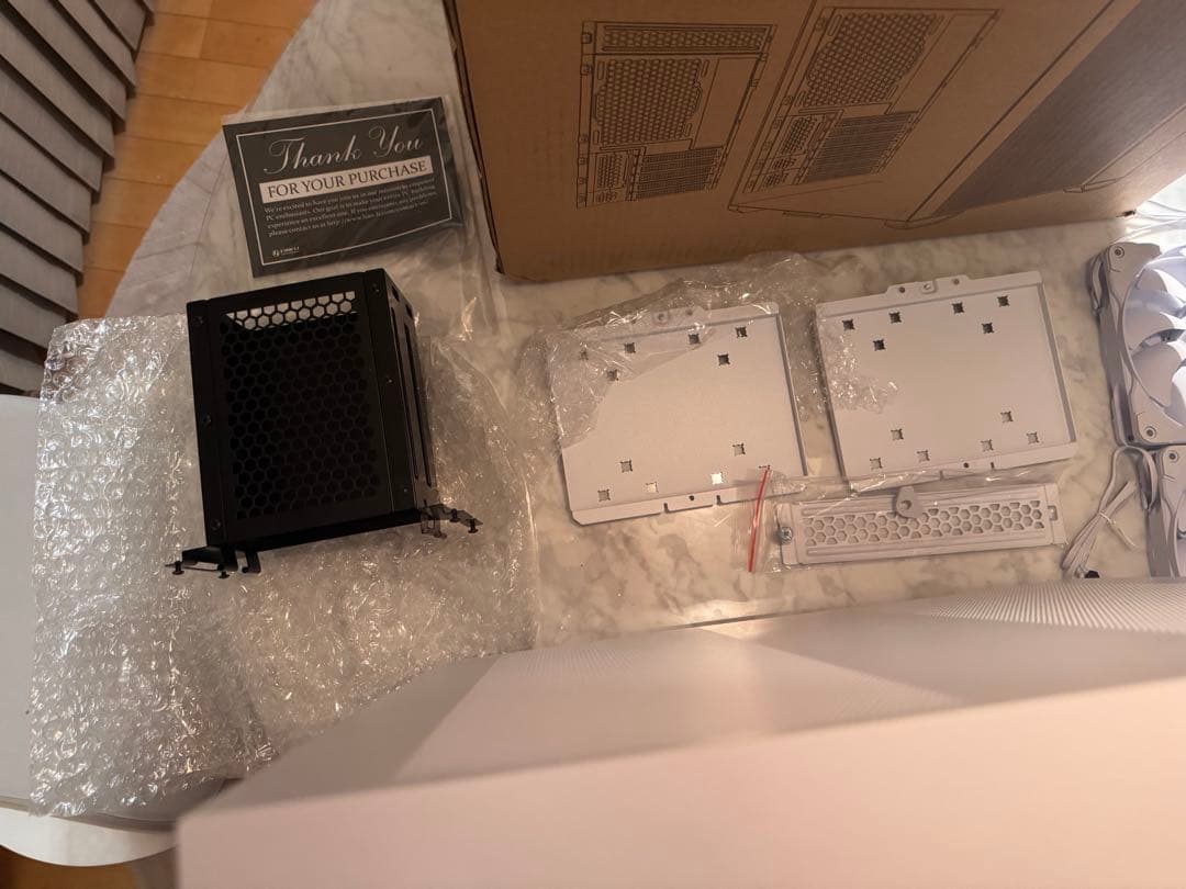 Lian-Li O11 AIR MINI WHITE〈PCケース〉