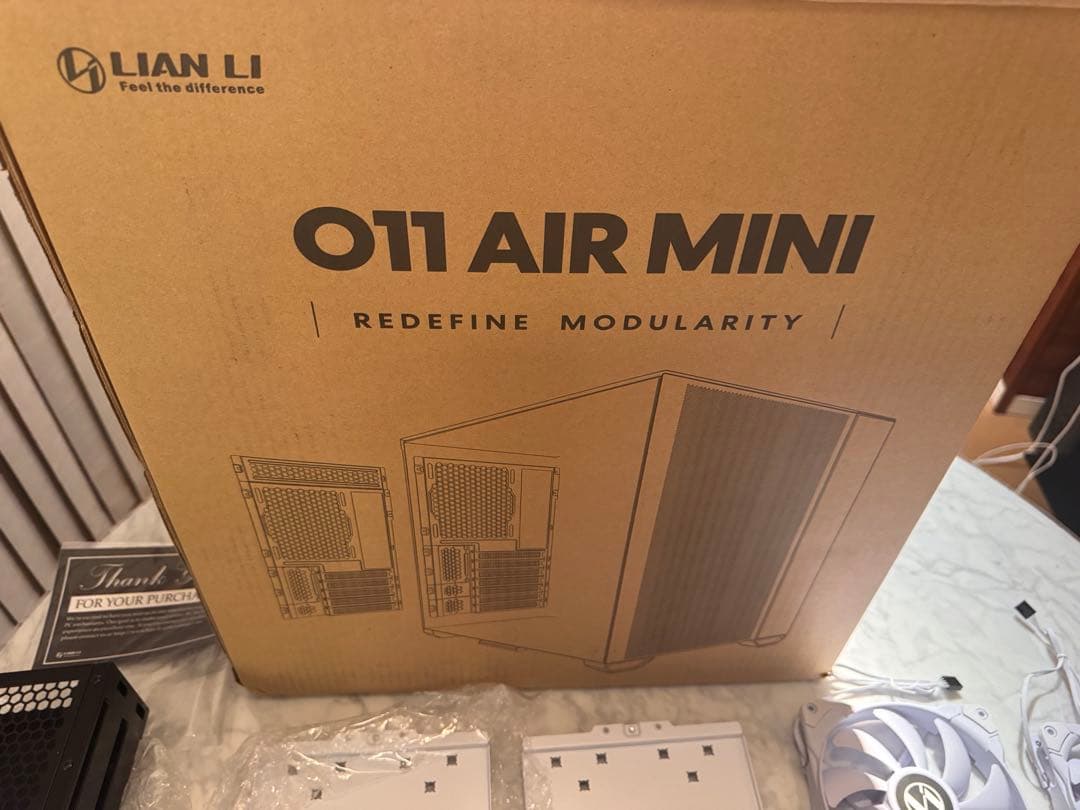 Lian-Li O11 AIR MINI WHITE〈PCケース〉