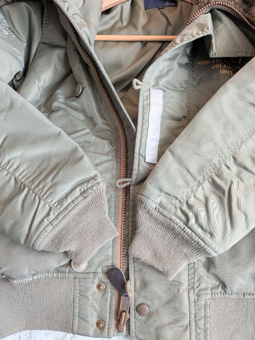 【商品名】 AVIREX アヴィレックス フライトジャケット M 【美品】