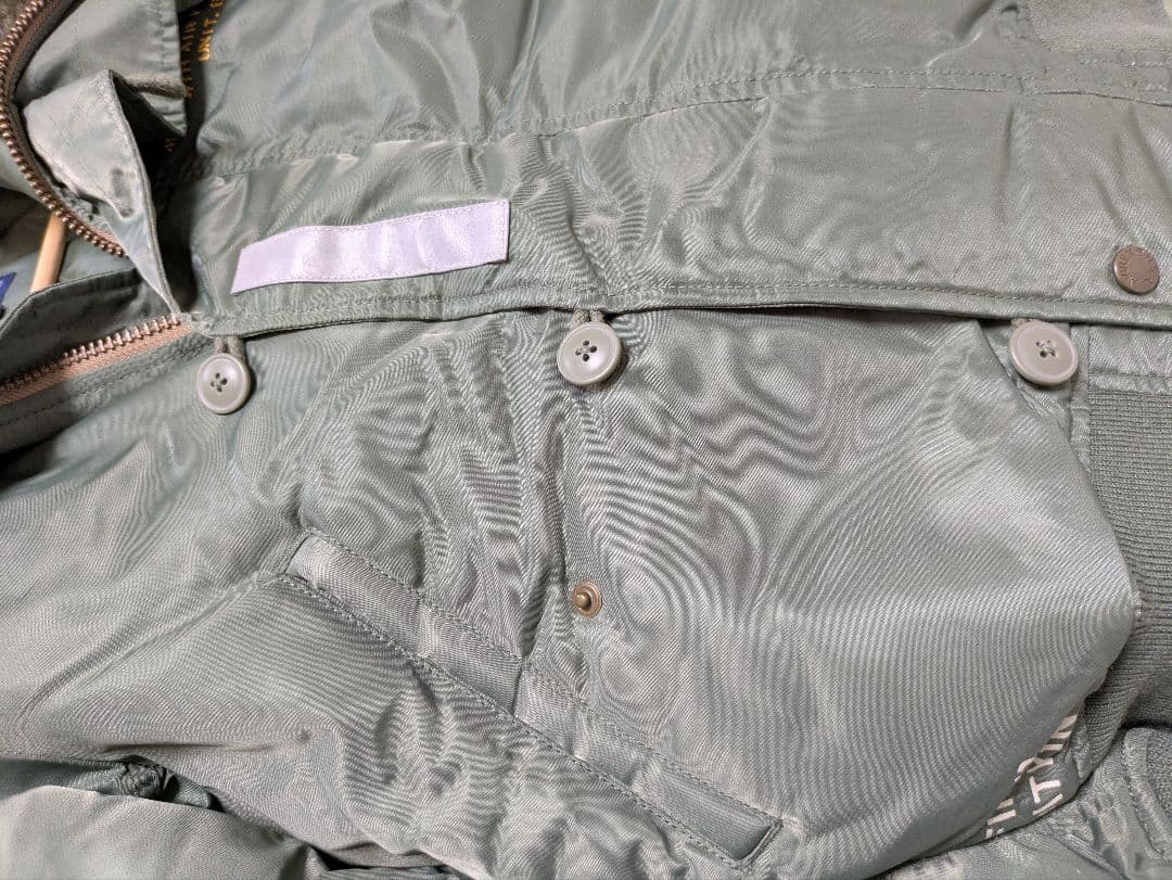 【商品名】 AVIREX アヴィレックス フライトジャケット M 【美品】