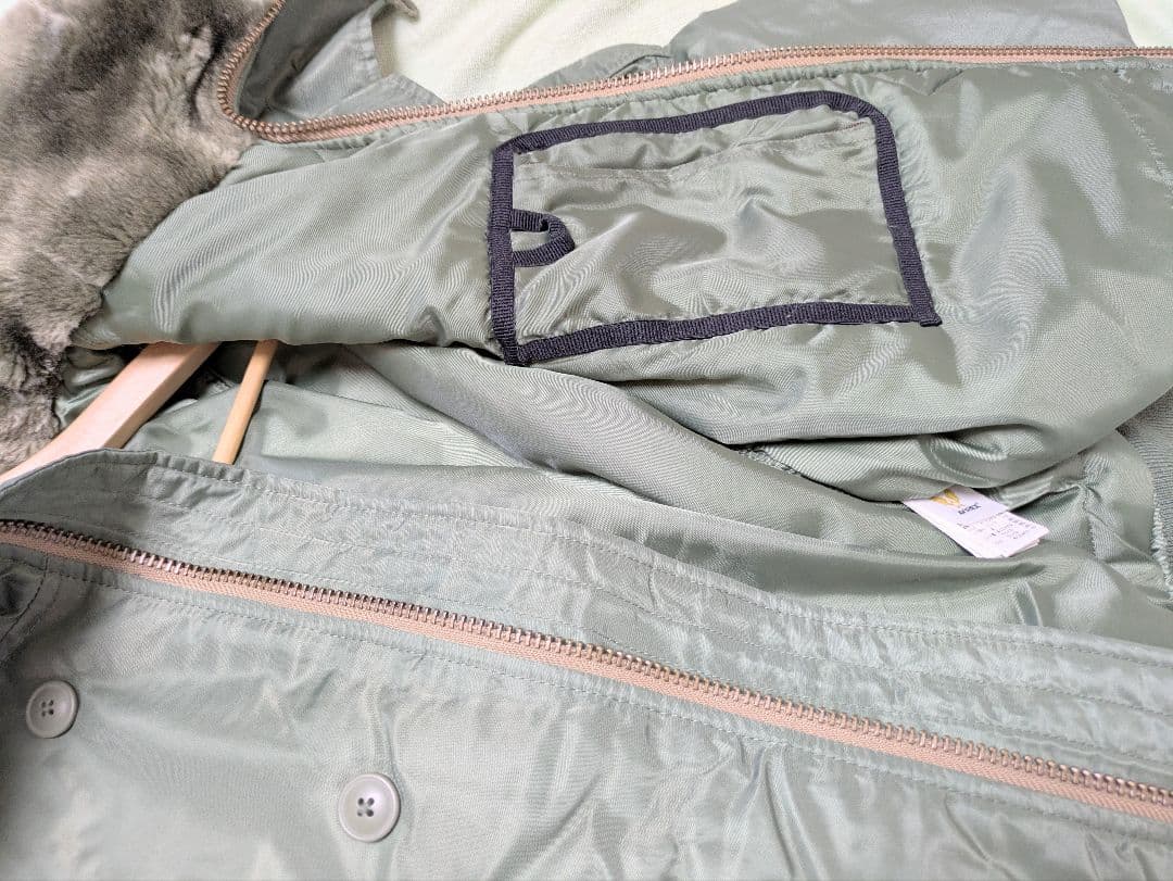 【商品名】 AVIREX アヴィレックス フライトジャケット M 【美品】