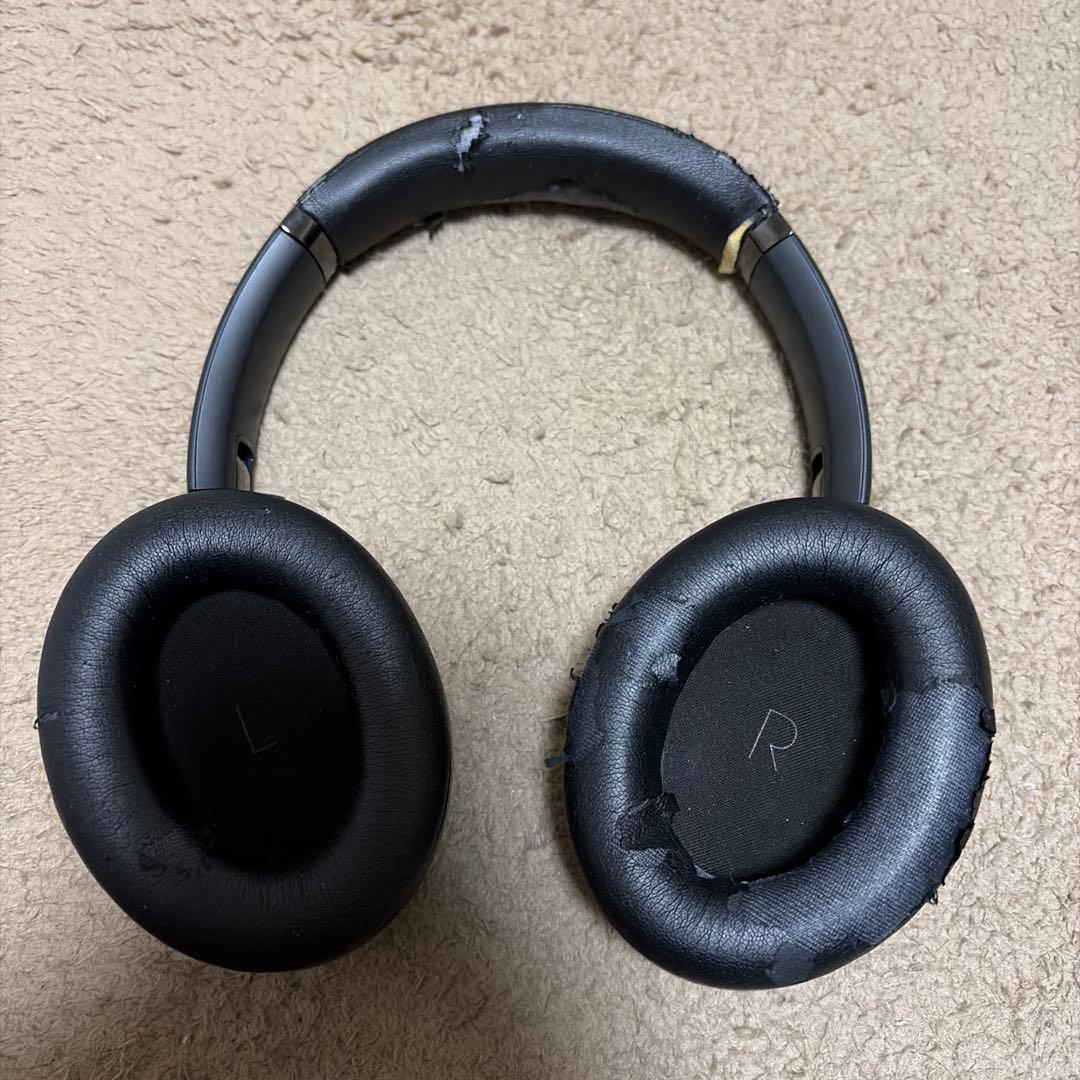 JBL TOUR ONE M2 使用感あり