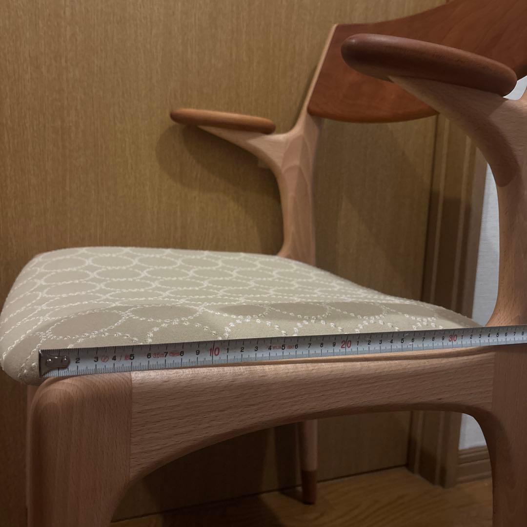 ミナペルホネン生地　enstol国産無垢材 ダイニングチェア　ベージュ