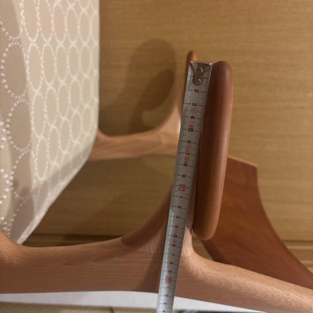 ミナペルホネン生地　enstol国産無垢材 ダイニングチェア　ベージュ