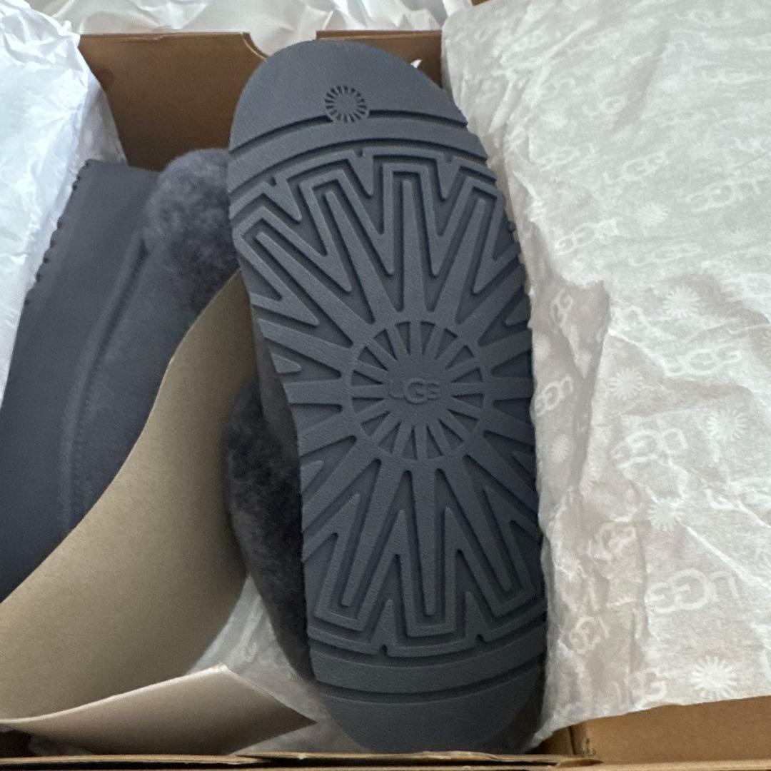 ♡新品・未使用♡ UGG Tazzelle タゼル　サイズ7 ダークグレー❤︎