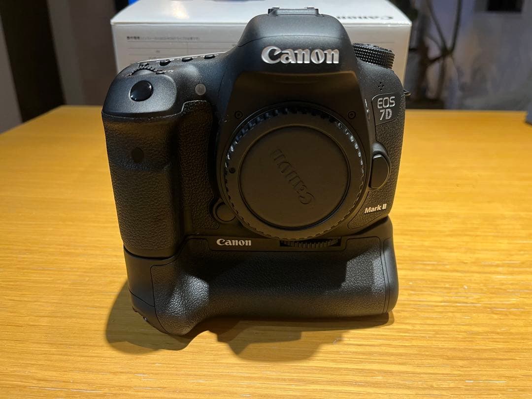 Canon EOS 7D Mark II デジタル一眼レフカメラ