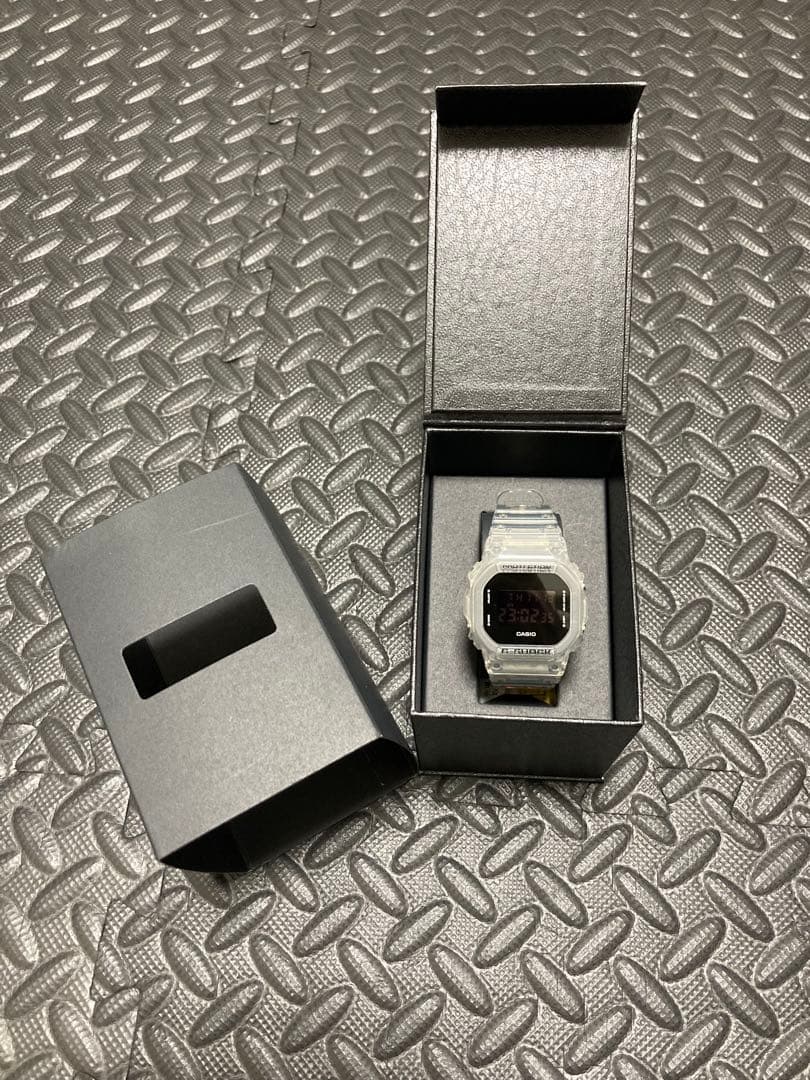 G-SHOCK DW-5600USKE-7JF クリア