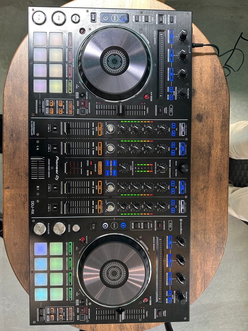 Pioneer DJ DDJ-RXコントローラー