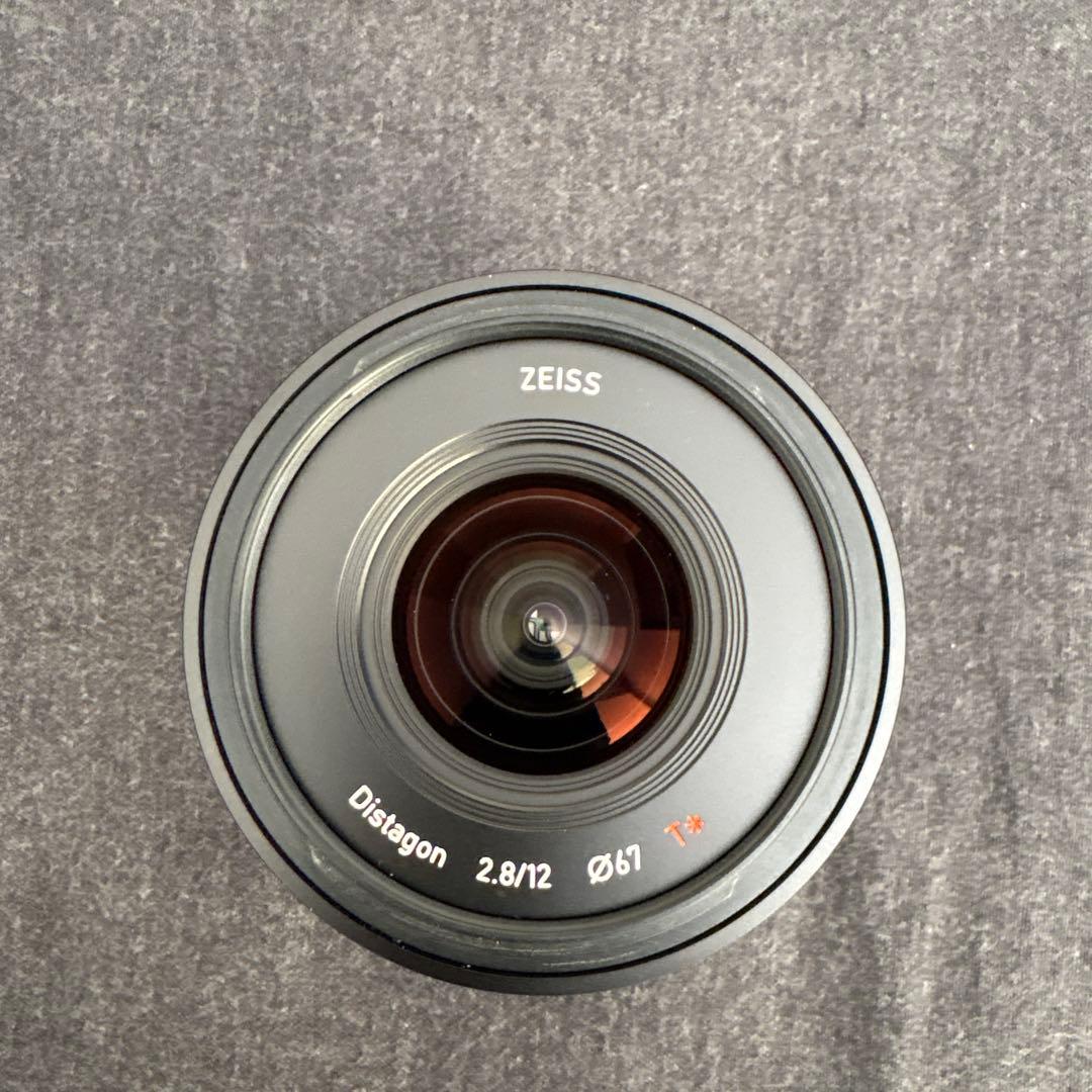 Carl Zeiss Touit 12mm F2.8 (ソニーEマウント)