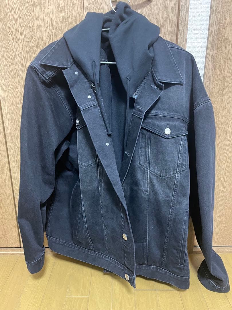 【朝倉未来　着用】VETEMENTS フード デニムジャケット