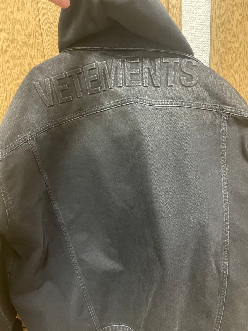 【朝倉未来　着用】VETEMENTS フード デニムジャケット