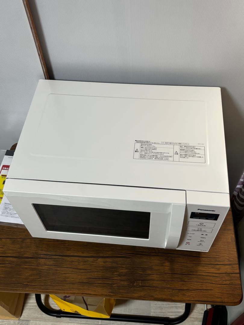 【極美品】 パナソニック 電子レンジ NE-FL1C-W 2025年