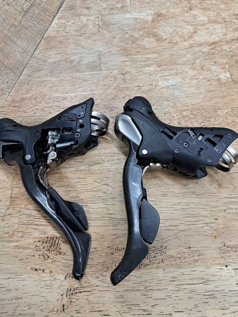 中古シマノ ULTEGRA ST6700左右セットフードカバー無し