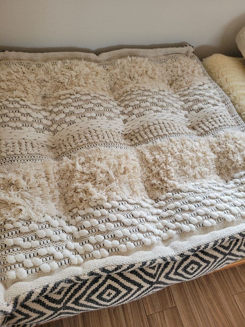 ほぼ未使用アデペシュブロックマルチソファクッション