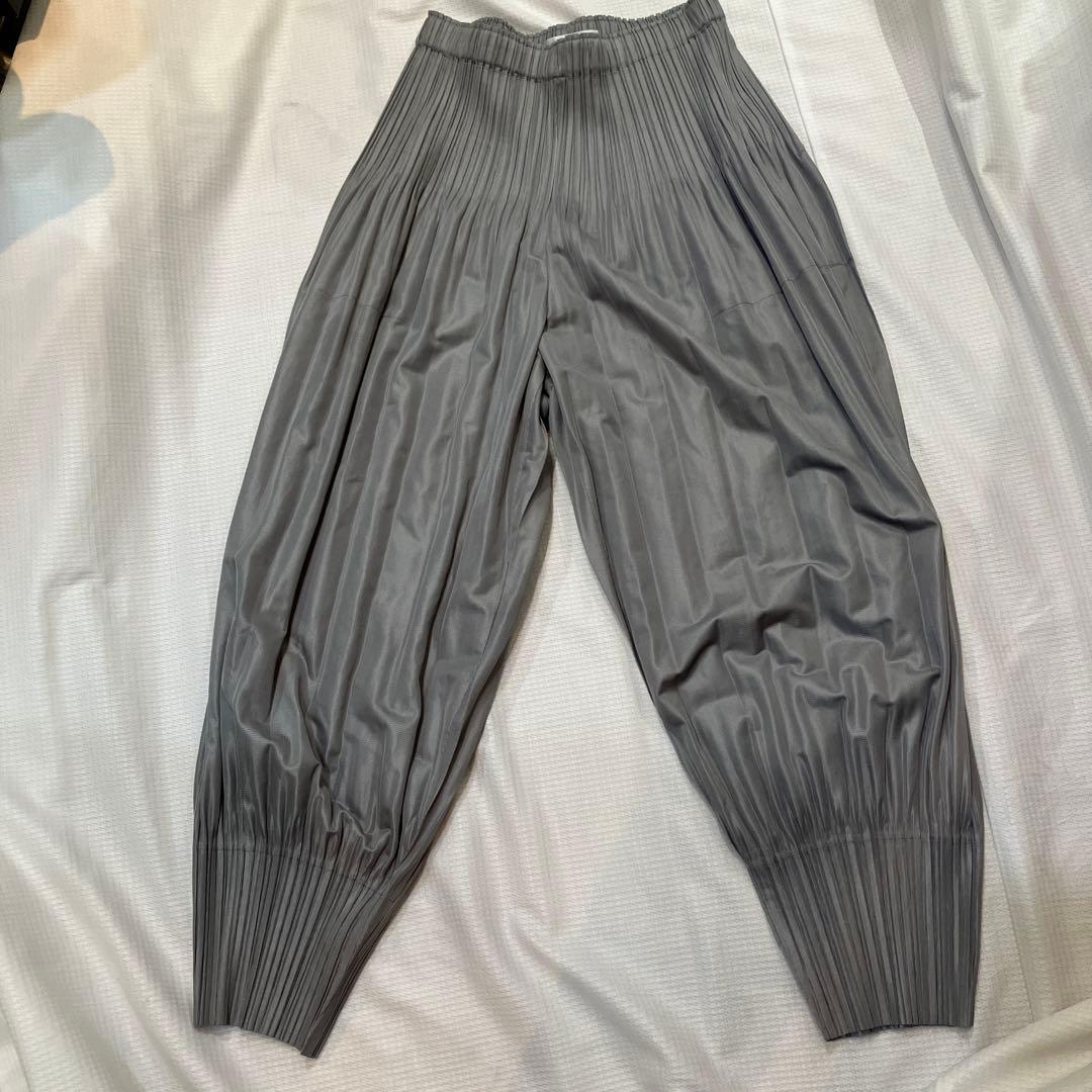PLANTS PLEASE プリーツパンツ グレー ルーズフィット