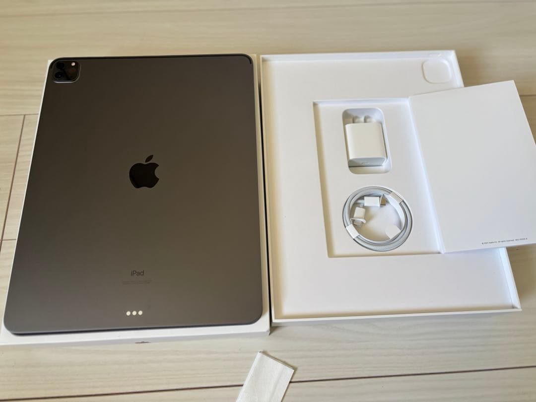 iPad Pro 第5世代 12.9インチ 128GB WiFi モデル【美品】