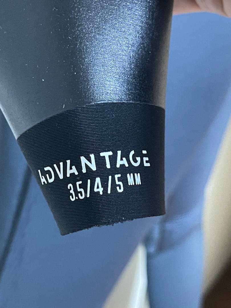 Hurley セミドライLサイズ新品