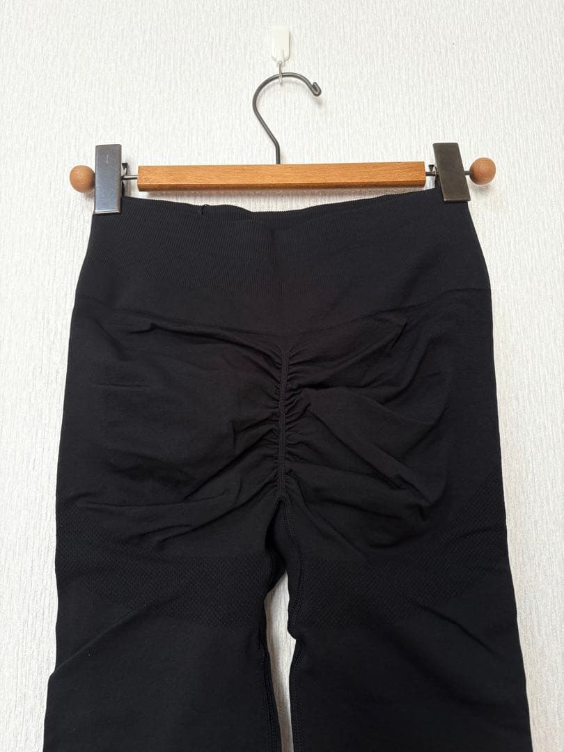 新品タグ付き CRONOS クロノス スタイルアップレギンス ブラック