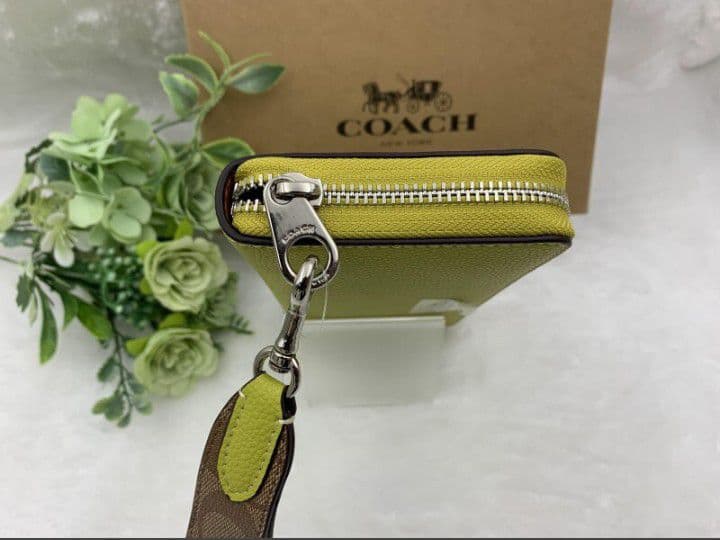 新品未使用コーチ長財布イエローシグネチャーレディースメンズ送料無料即日発送