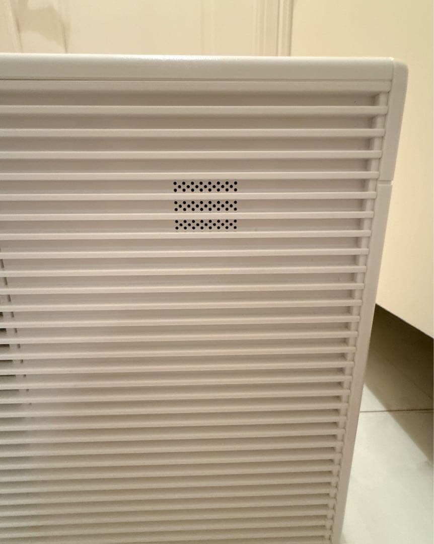 【美品】Panasonic パナソニック衣類乾燥除湿機 F-YZVXJ60-W