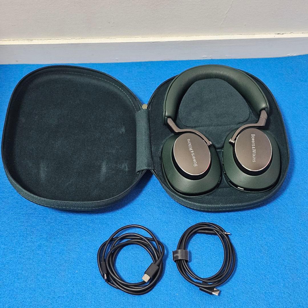 Bowers & Wilkins Px8 (ダーク・フォレスト)