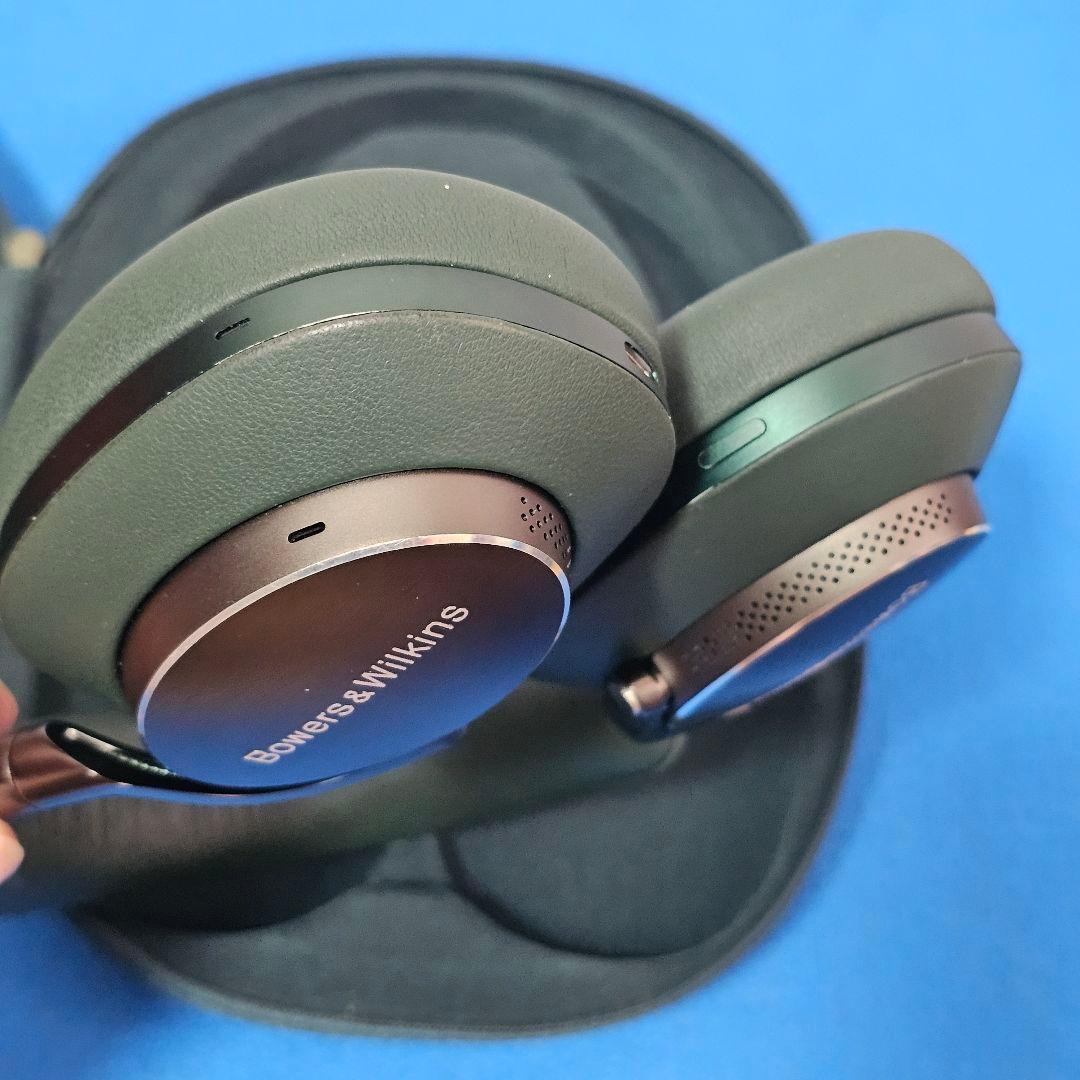 Bowers & Wilkins Px8 (ダーク・フォレスト)