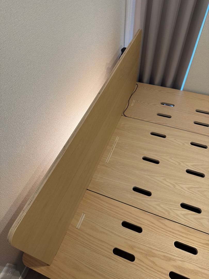 コアラマットレス　ベッドフレーム【クイーンサイズ　LEDダウンライト付き】