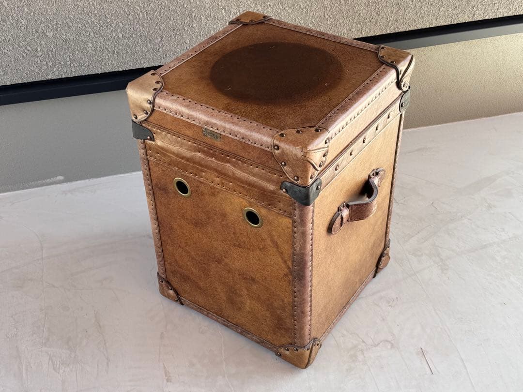 アスプルド　halo ハロ　パリストランク　本革　レザー　キャビネット