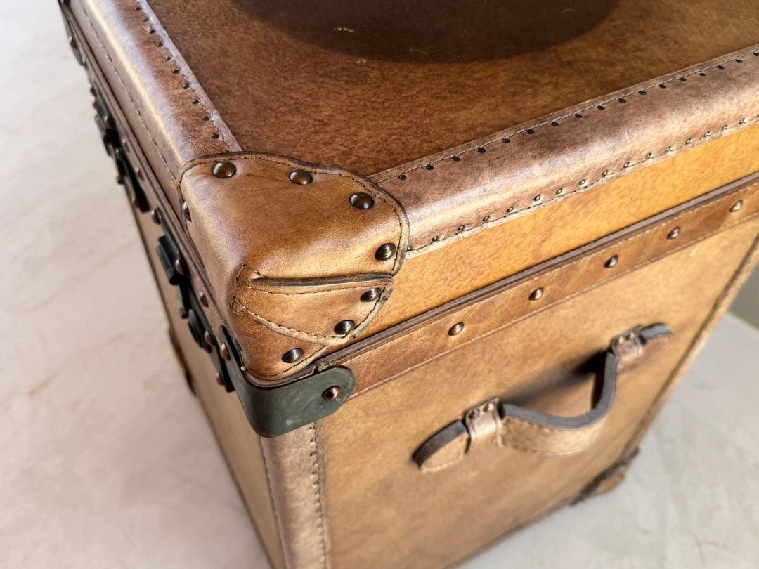 アスプルド　halo ハロ　パリストランク　本革　レザー　キャビネット