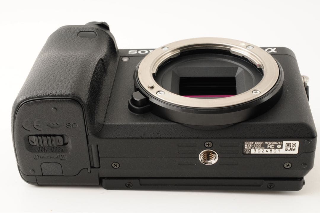 美品 ◆ショット数:1,571回◆ SONY ソニー α6300 16-50mm