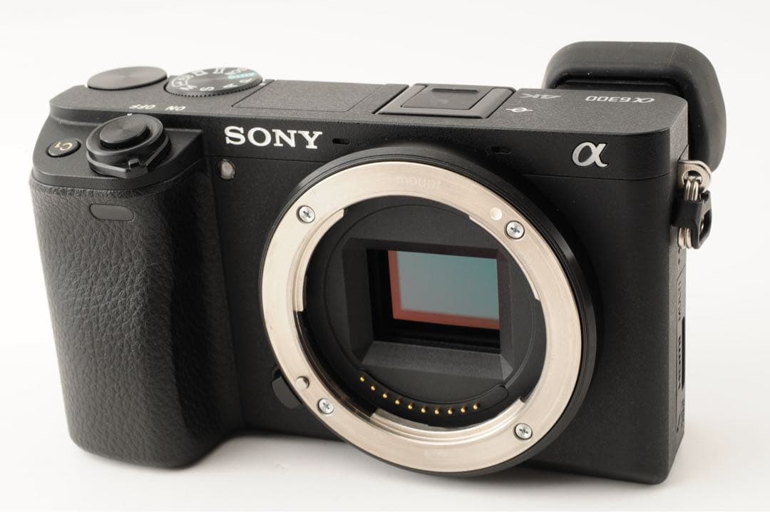 美品 ◆ショット数:1,571回◆ SONY ソニー α6300 16-50mm