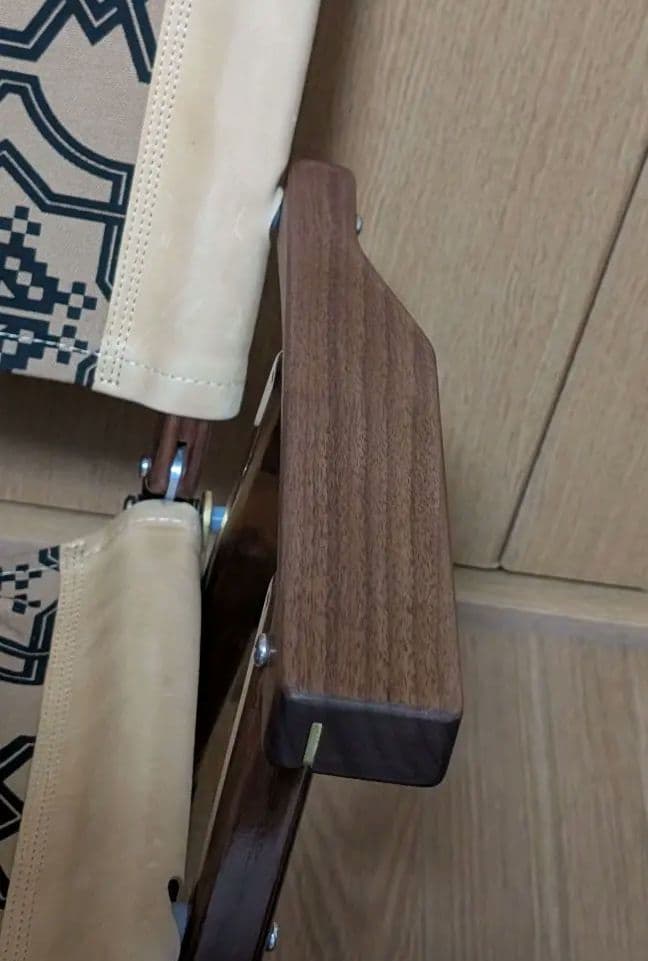 カーミットチェアプラス(ウォールナット)　garakuda(キャメル)と付属品