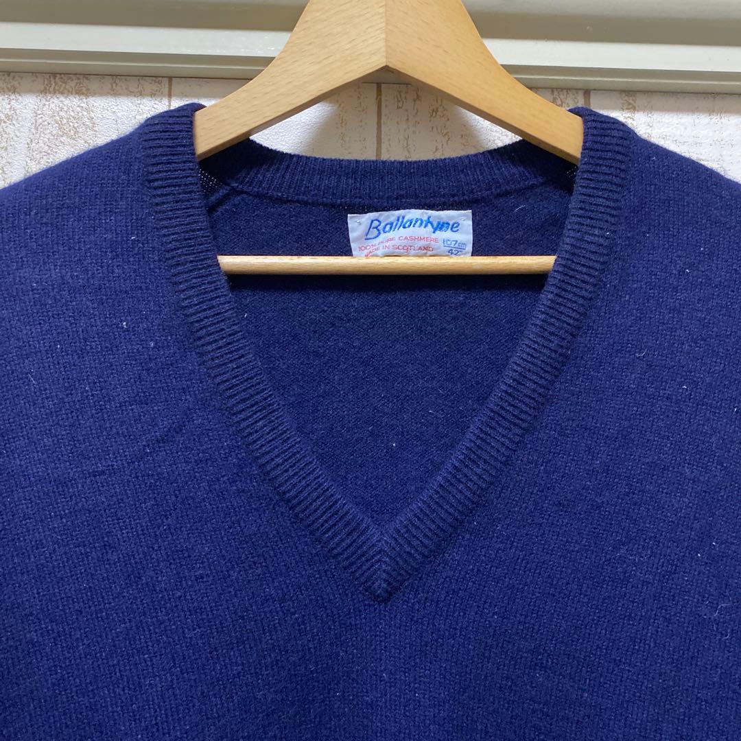 Ballantyne Vネックセーター カシミヤ 80年代 左脇小穴あり