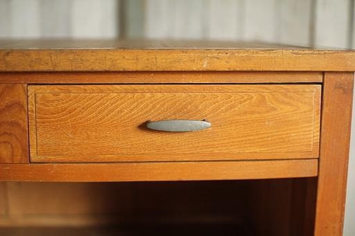 古い木製の机　引き出し2杯　作業台　ワークデスク　テーブル　古家具　アンティーク