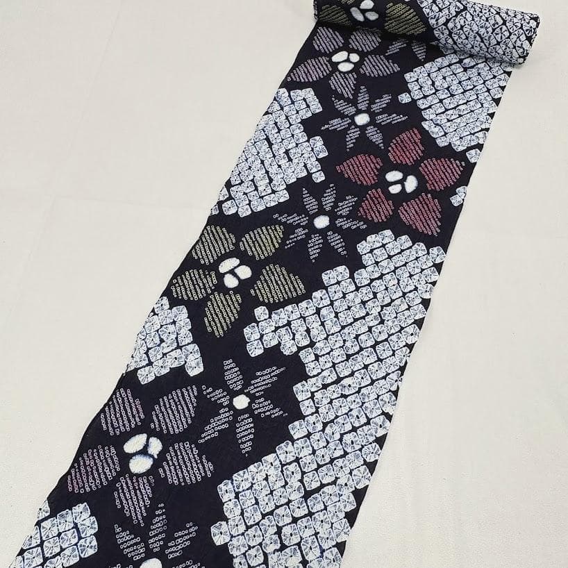 ゆりのはな　絞り浴衣反物　伝統工芸　有松鳴海絞り　総絞り　紺色系　綿　J305