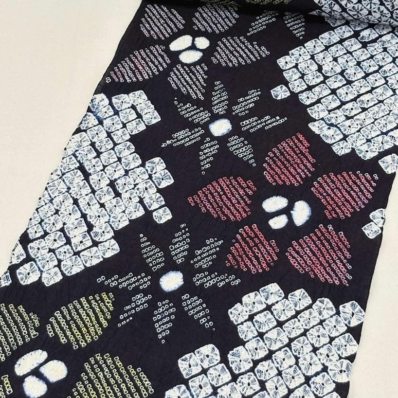 ゆりのはな　絞り浴衣反物　伝統工芸　有松鳴海絞り　総絞り　紺色系　綿　J305