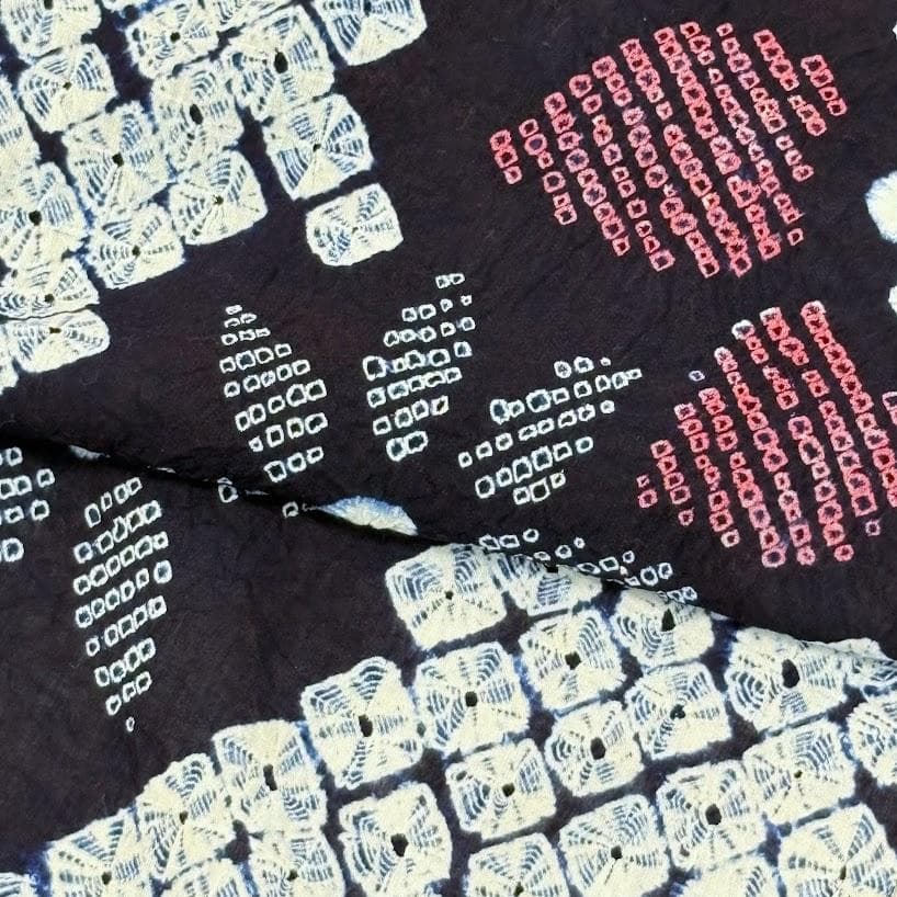 ゆりのはな　絞り浴衣反物　伝統工芸　有松鳴海絞り　総絞り　紺色系　綿　J305