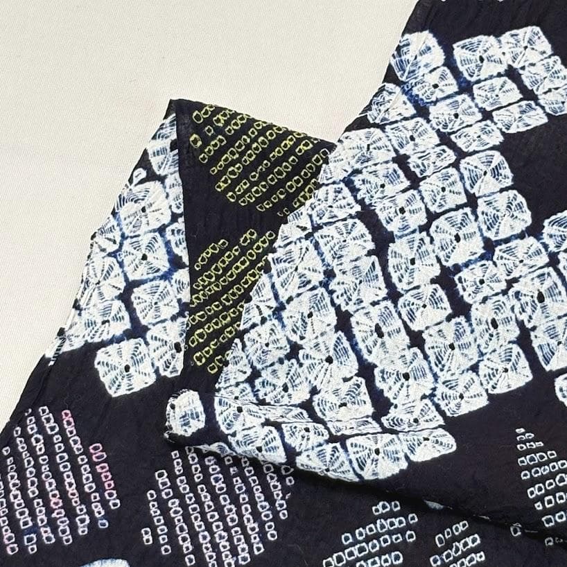 ゆりのはな　絞り浴衣反物　伝統工芸　有松鳴海絞り　総絞り　紺色系　綿　J305