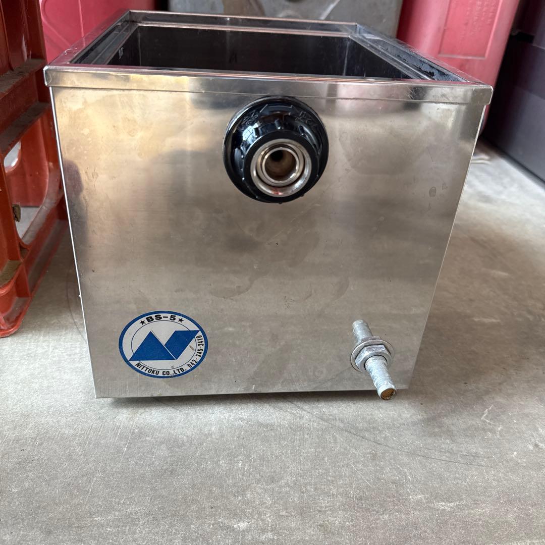 ごろんニットクビールサーバー