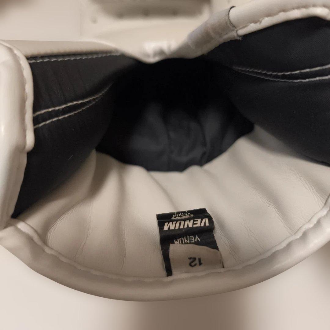 Venum ボクシンググローブ 12オンス新品未使用