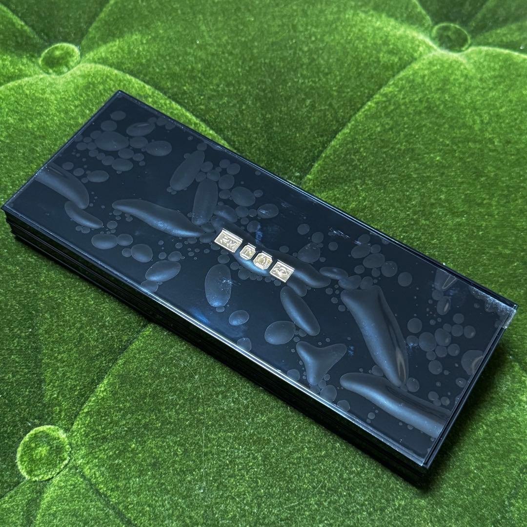 PAT MoGRATH LABS Mothership V アイシャドウ