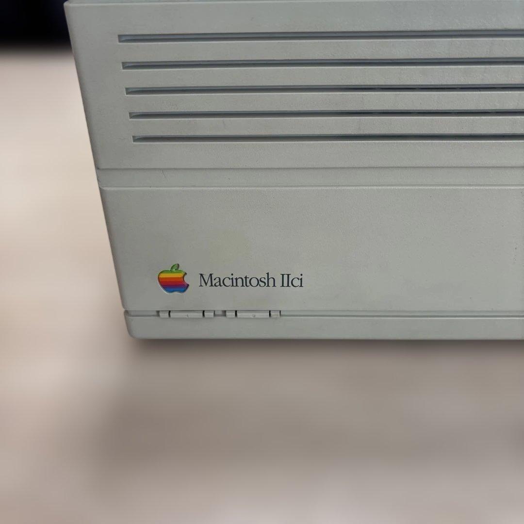 か*と様 Apple Macintosh IIci 本体とアクセサリーキット当時