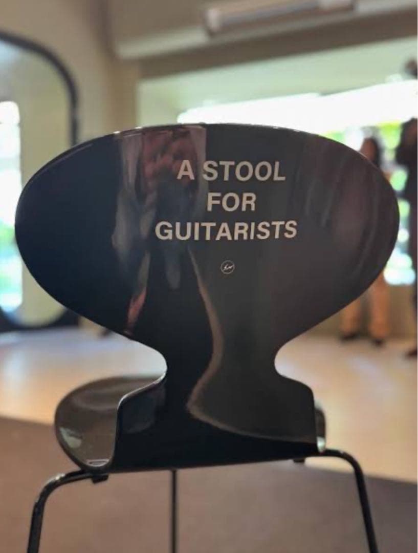 FRITZ HANSEN × FRAGMENT DESIGN アリンコチェア