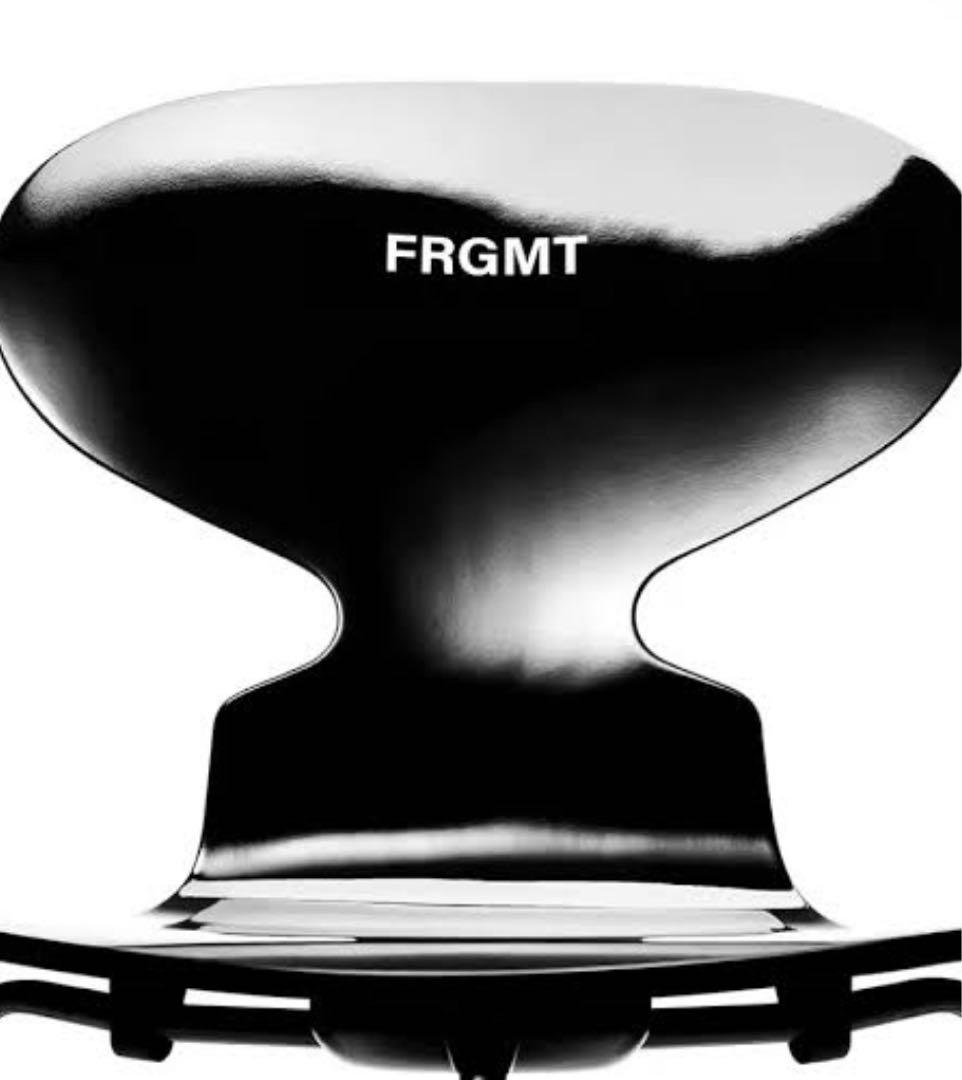FRITZ HANSEN × FRAGMENT DESIGN アリンコチェア