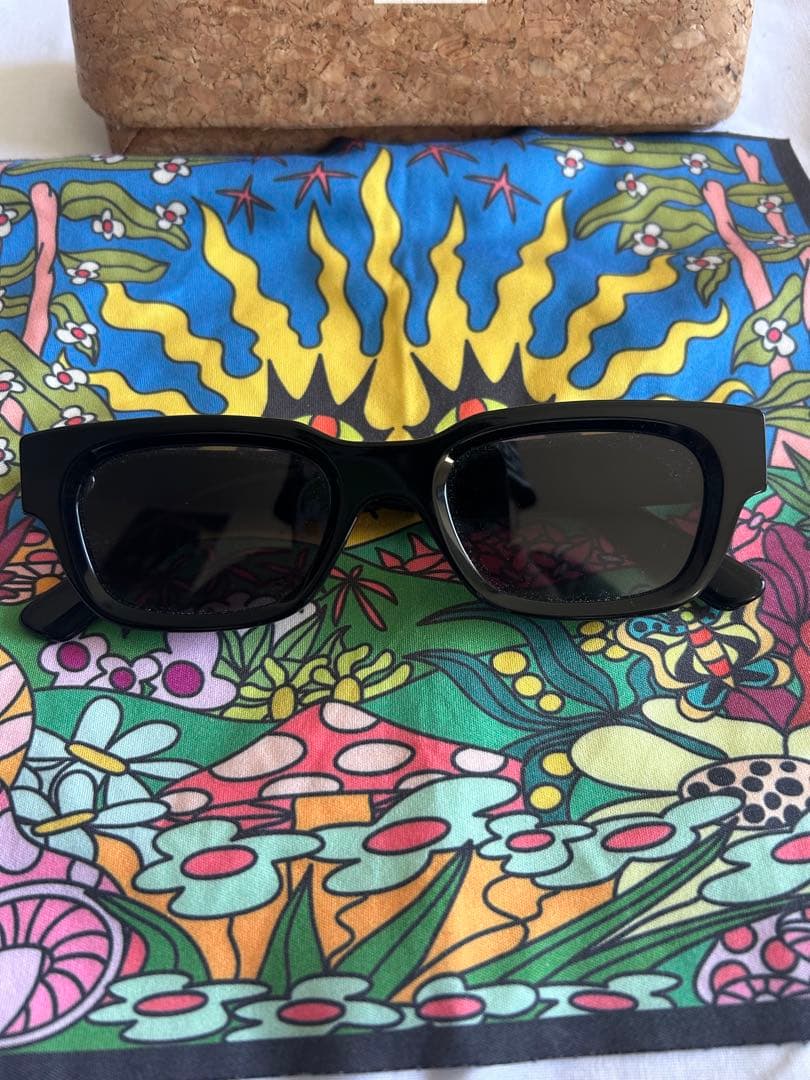 アキラ ブラック サングラス スクエア型