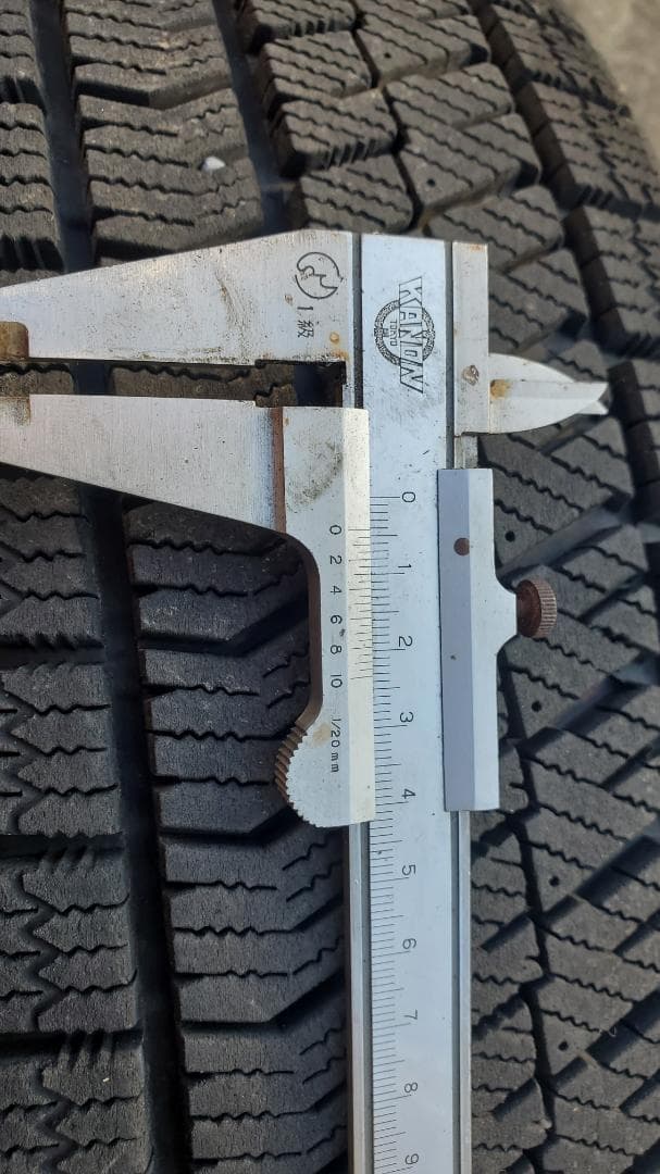 アルミ付きスタッドレスタイヤ　バリ山　バラ販売　185/60R15　4穴