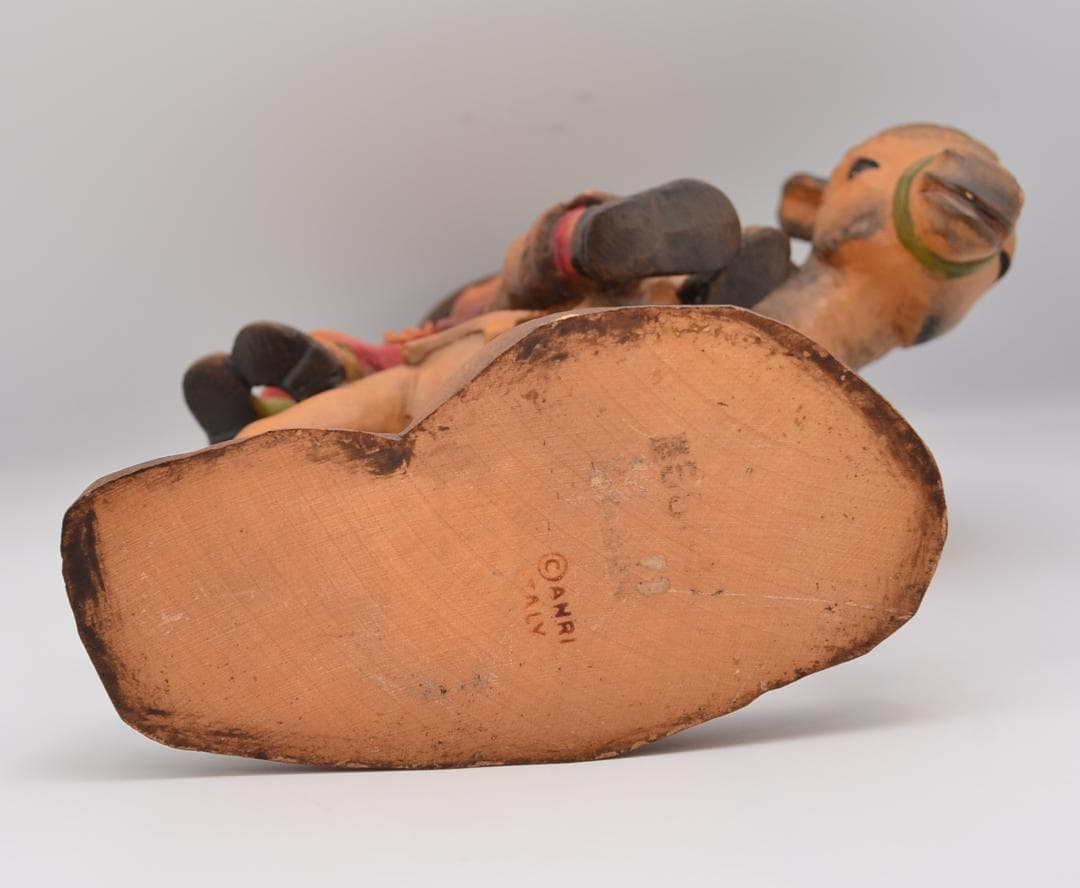 雨の中を走る　ANRI　サラケイ　木彫り人形　イタリア　高さ26ｃｍ　レア