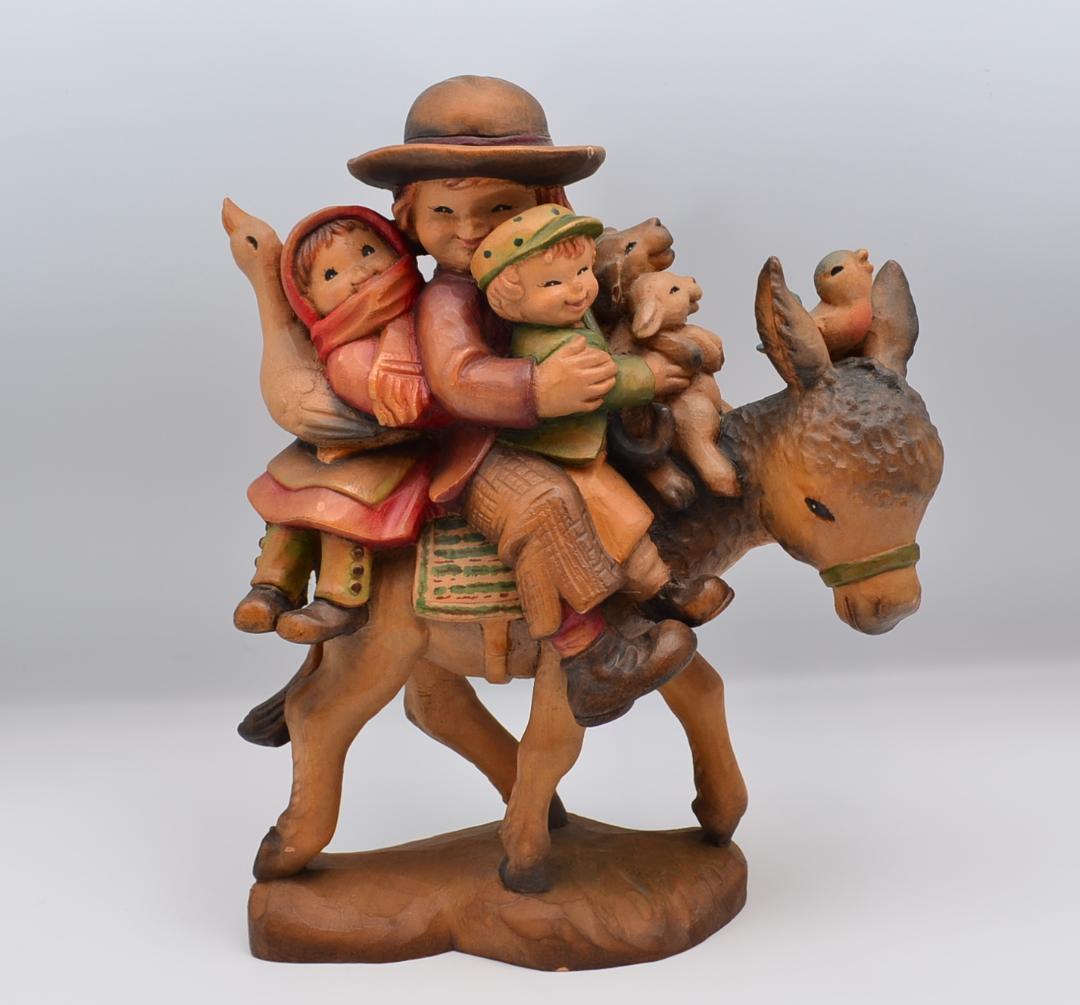 雨の中を走る　ANRI　サラケイ　木彫り人形　イタリア　高さ26ｃｍ　レア