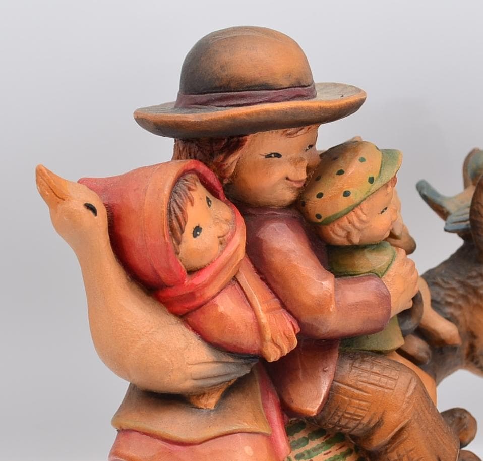 雨の中を走る　ANRI　サラケイ　木彫り人形　イタリア　高さ26ｃｍ　レア